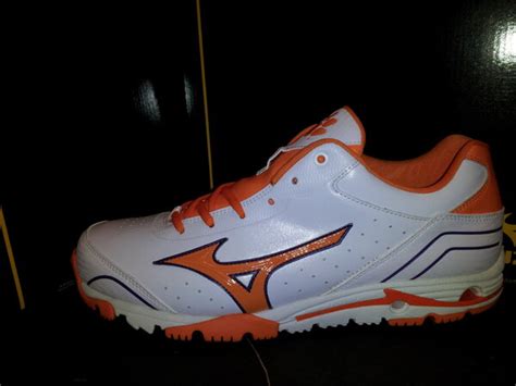 baseball coaching shoes cheap|best shoes for softball coaches.